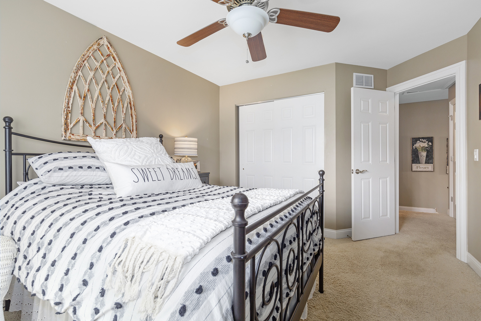 35 Foxcroft Road, Unit 127 Naperville, IL 60565 - Photo 18 of 25
