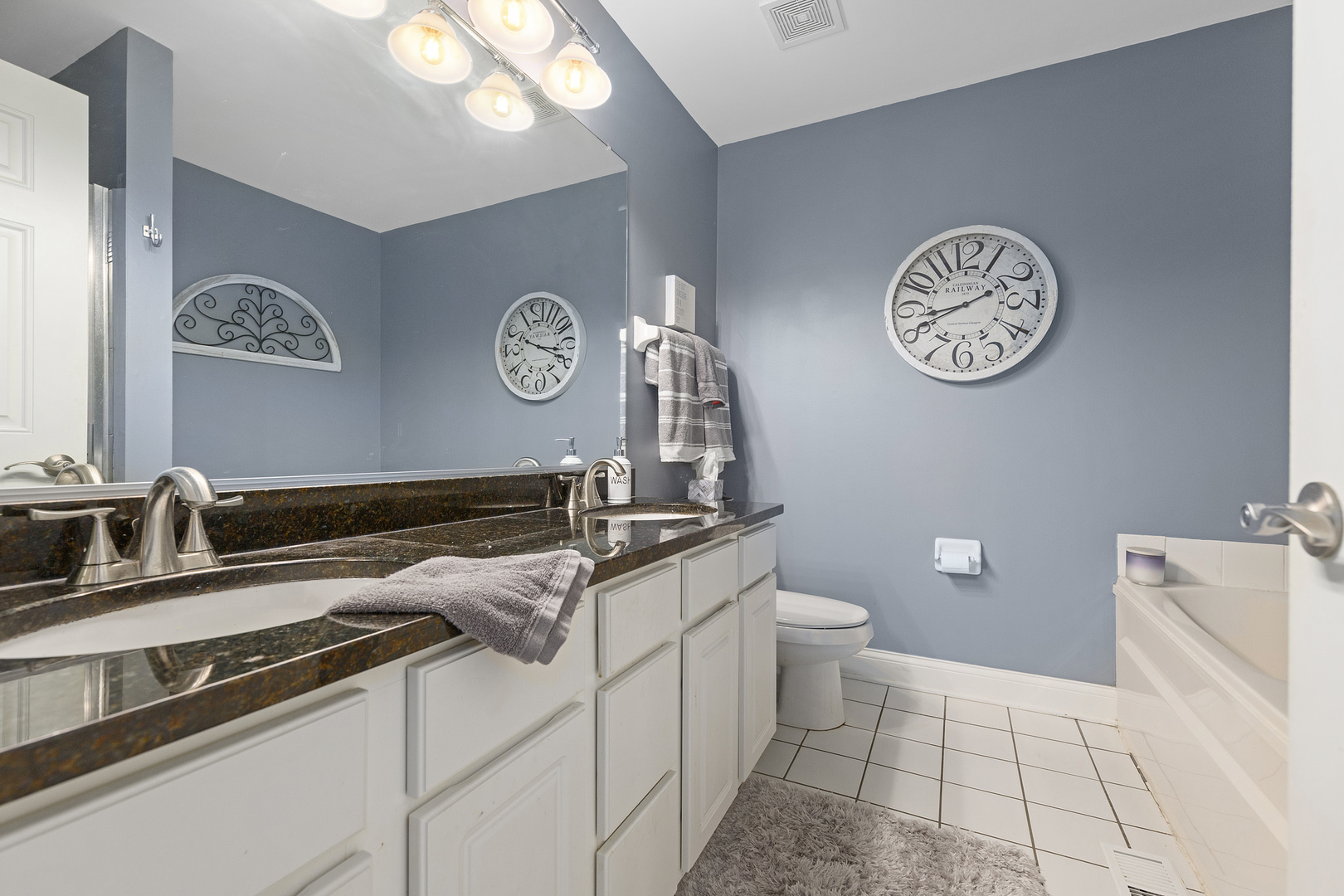 35 Foxcroft Road, Unit 127 Naperville, IL 60565 - Photo 20 of 25