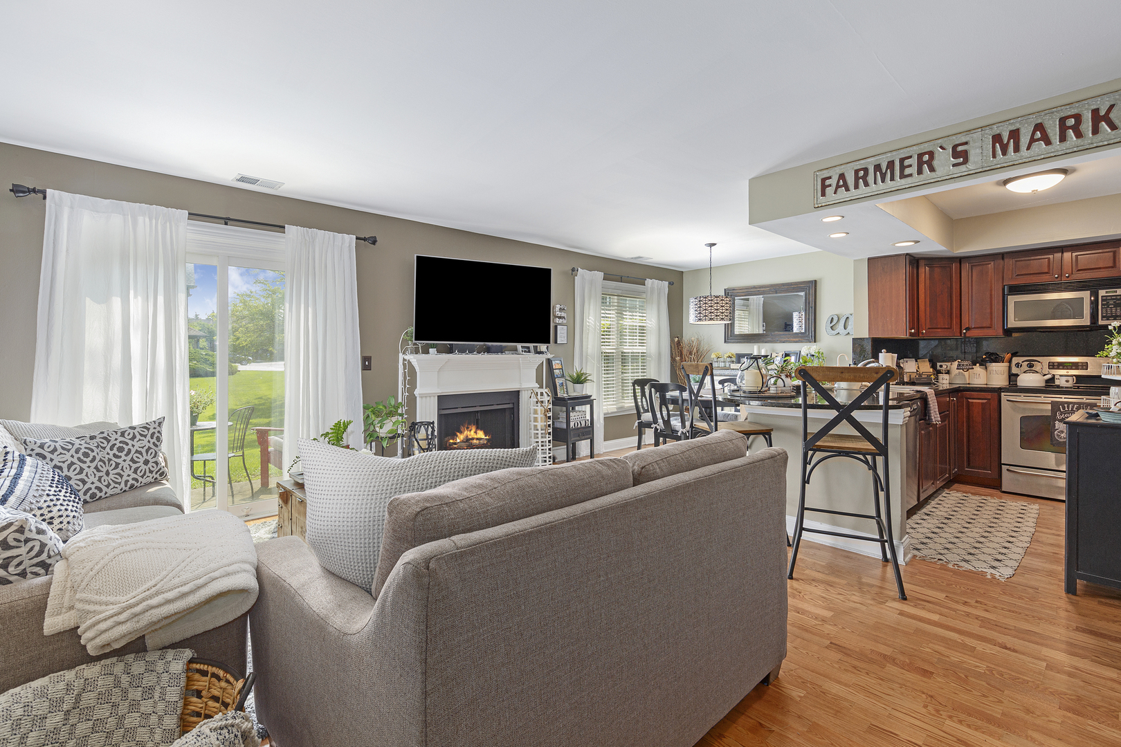 35 Foxcroft Road, Unit 127 Naperville, IL 60565 - Photo 9 of 25