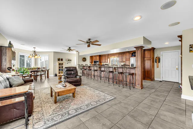 $1,550,000 | 15661 West Peotone Road, Wilmington, IL 60481