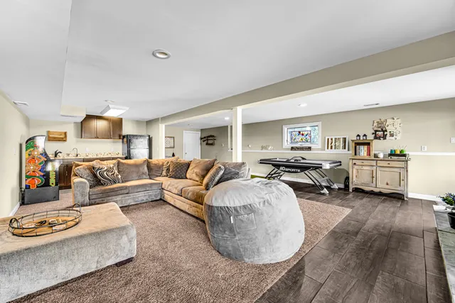 $1,550,000 | 15661 West Peotone Road, Wilmington, IL 60481