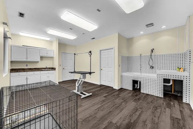 $1,550,000 | 15661 West Peotone Road, Wilmington, IL 60481