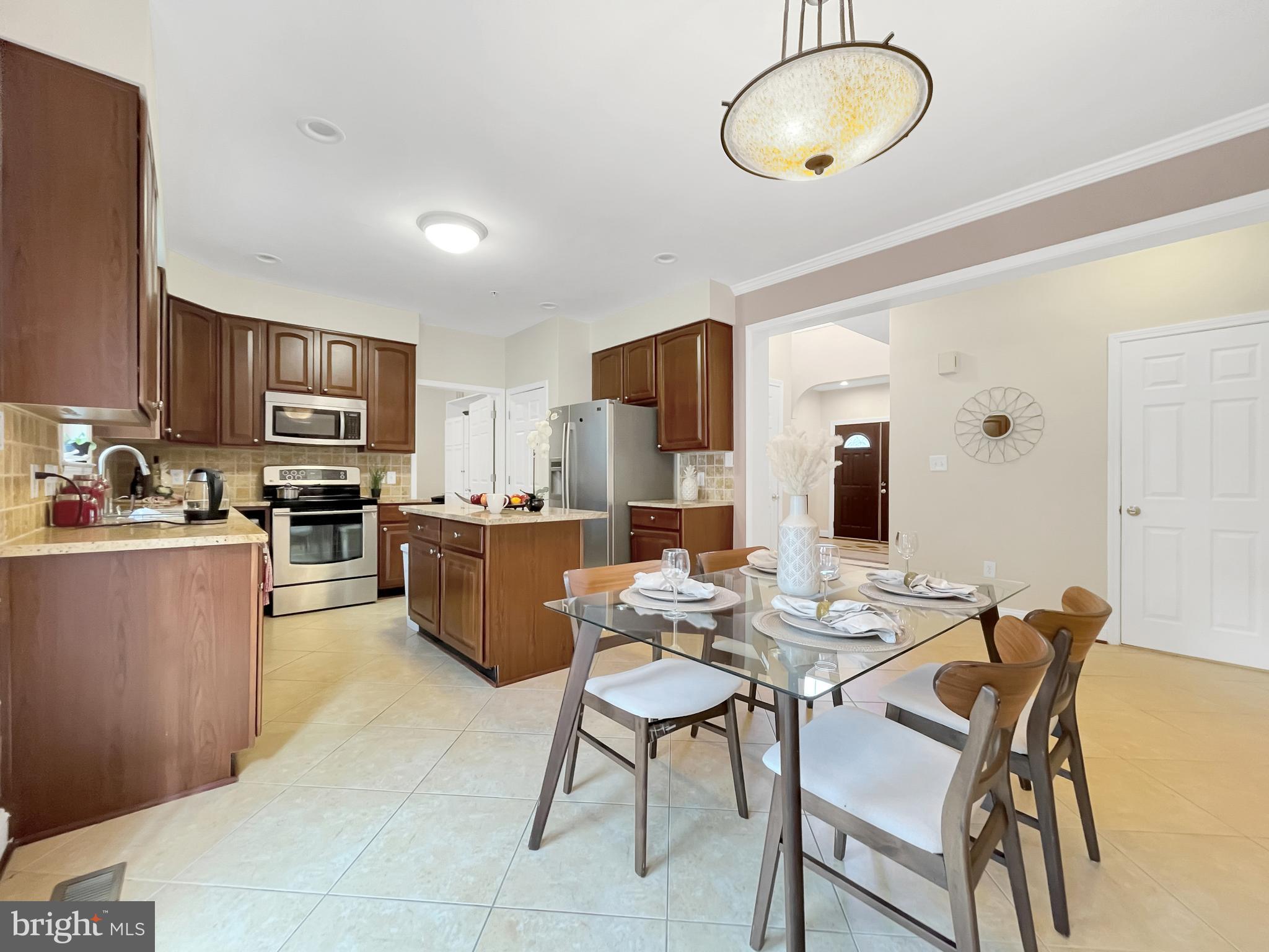 14602 Dufief Mill Road North Potomac, MD 20878 - Photo 17 of 66