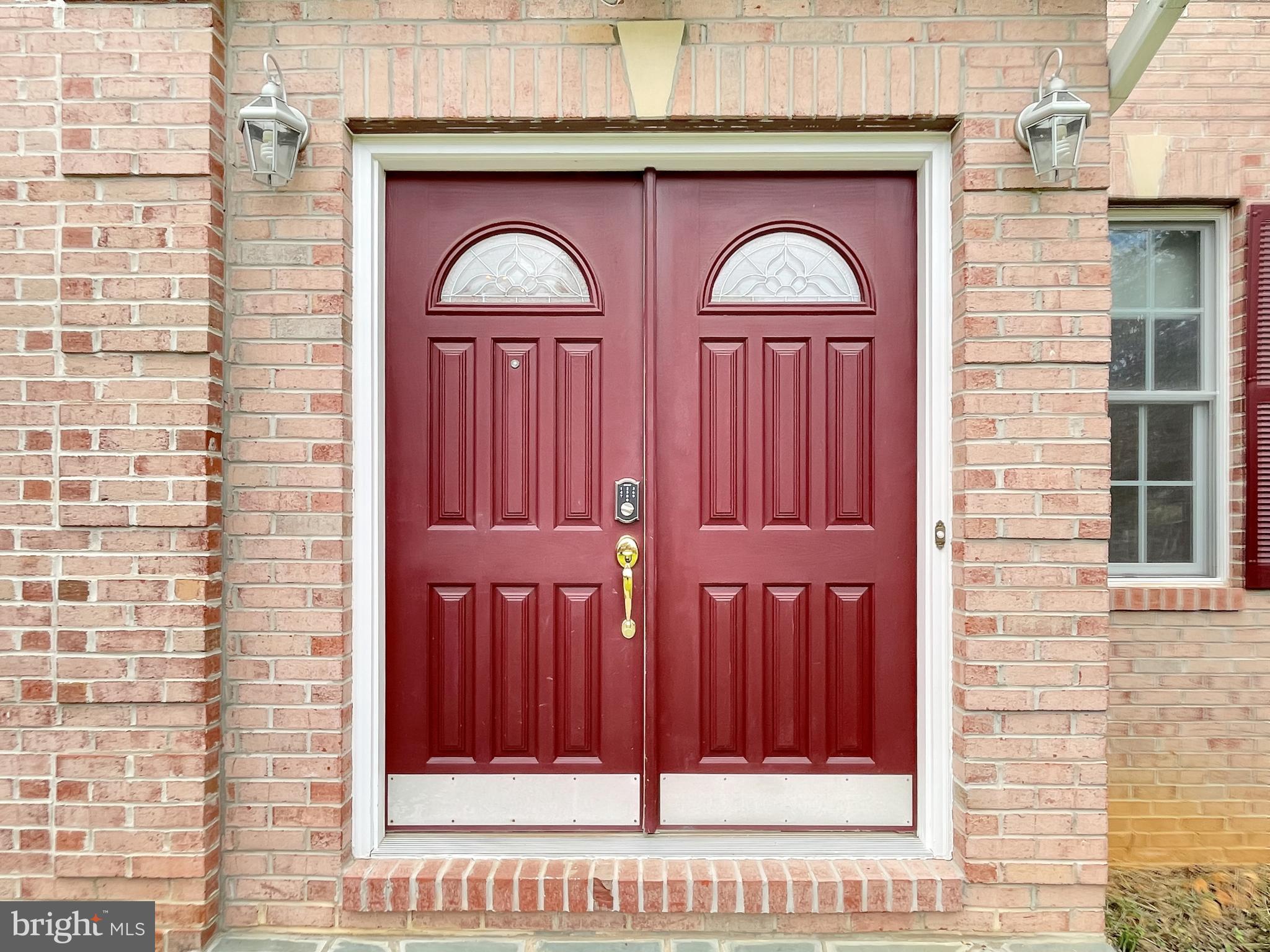 14602 Dufief Mill Road North Potomac, MD 20878 - Photo 2 of 66