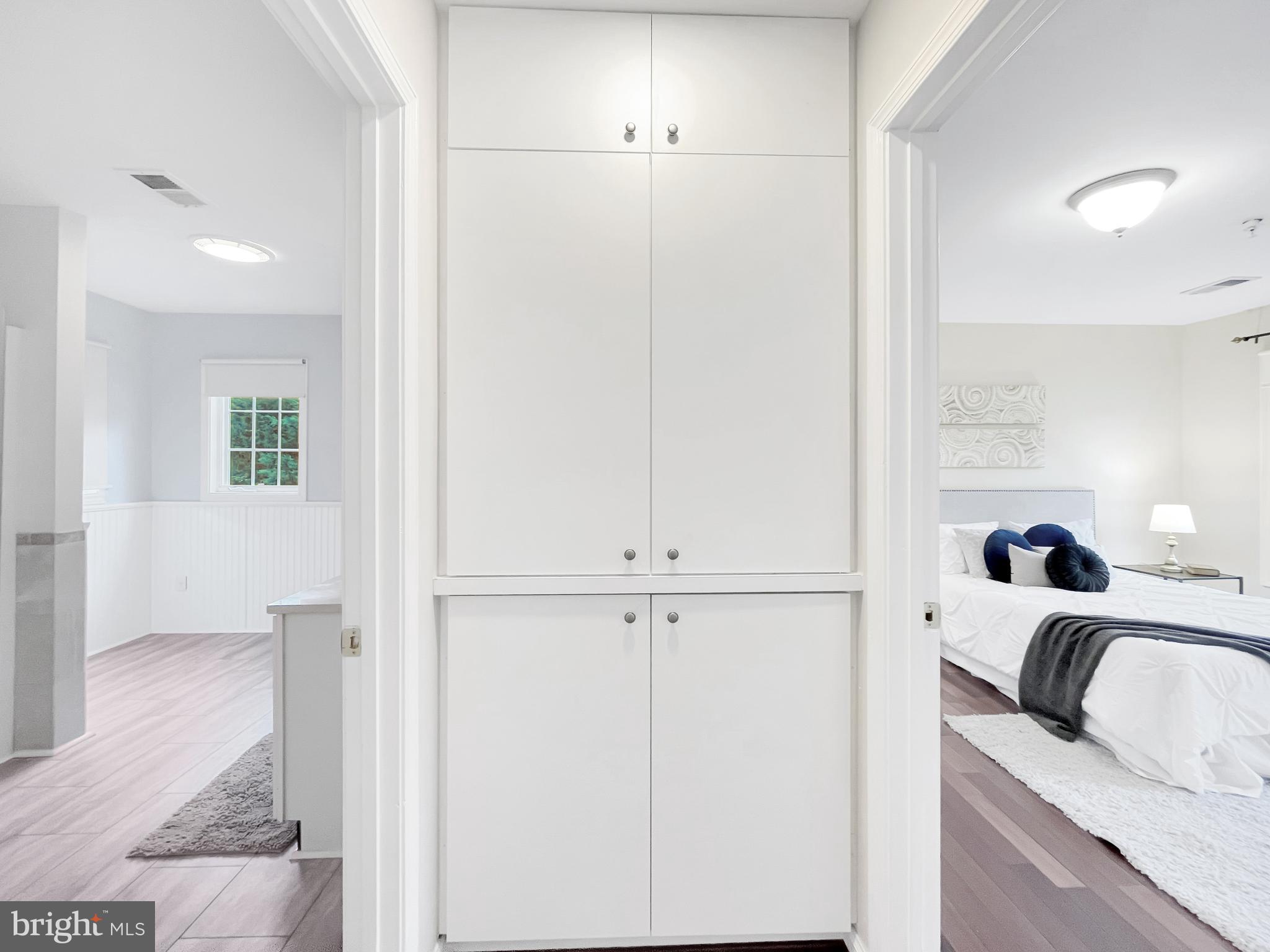 14602 Dufief Mill Road North Potomac, MD 20878 - Photo 30 of 66 Linen Closet Master