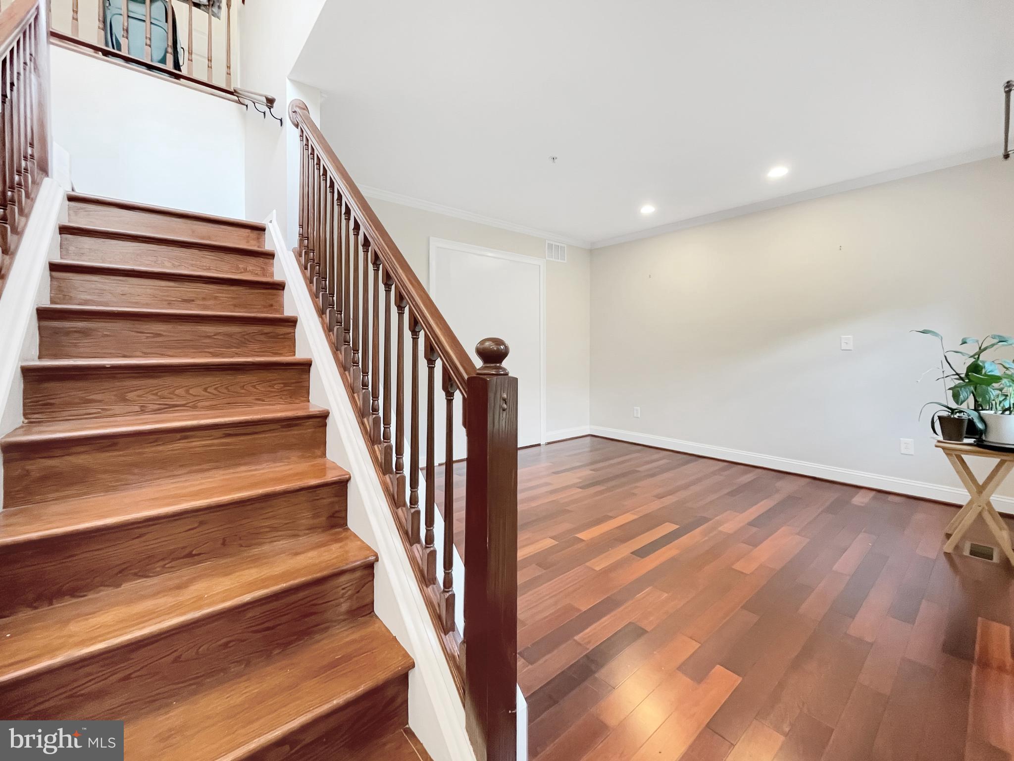 14602 Dufief Mill Road North Potomac, MD 20878 - Photo 4 of 66