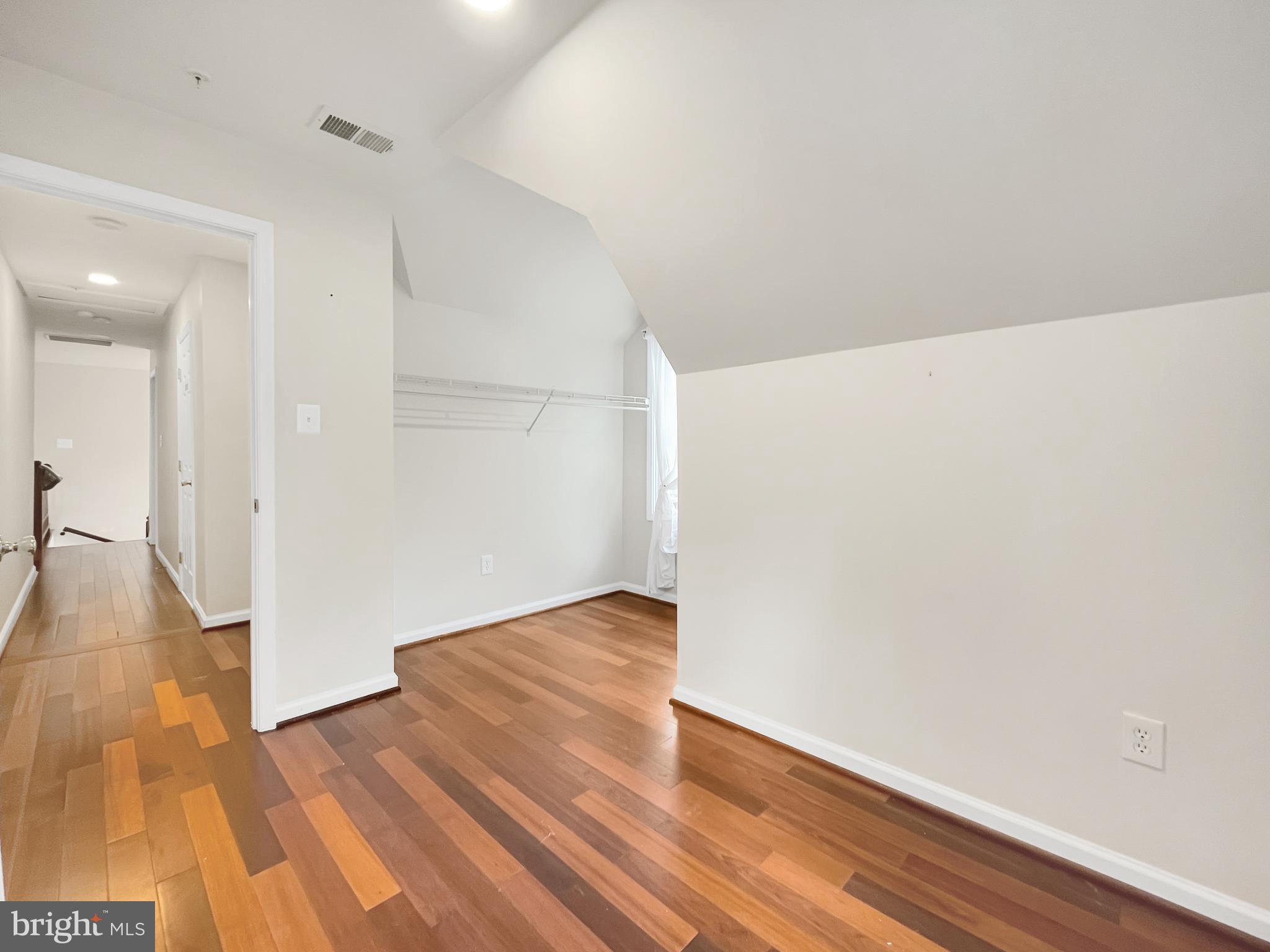 14602 Dufief Mill Road North Potomac, MD 20878 - Photo 41 of 66