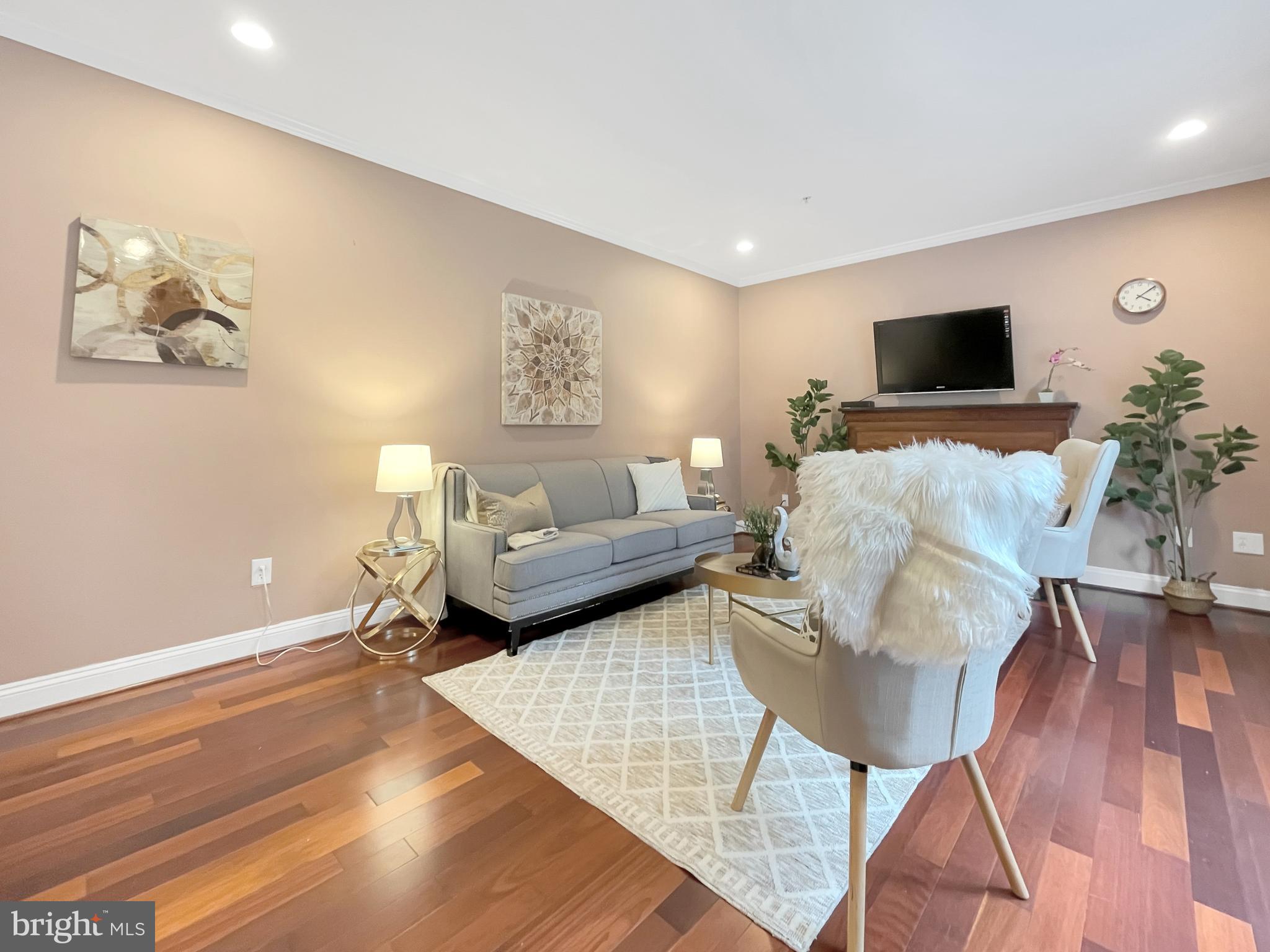 14602 Dufief Mill Road North Potomac, MD 20878 - Photo 10 of 66 Living