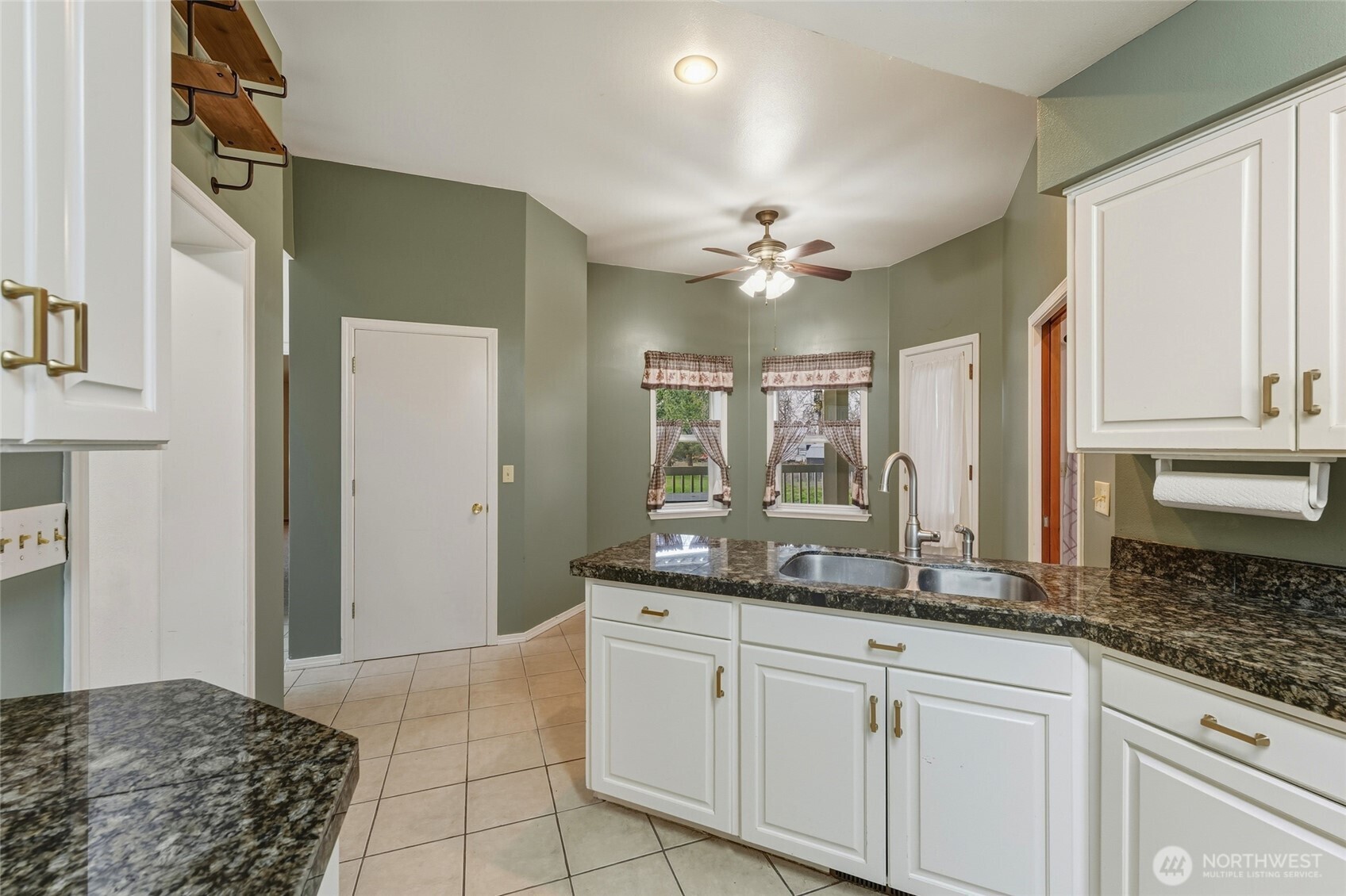 1810 Highland Road Walla Walla, WA 99362 - Photo 11 of 40