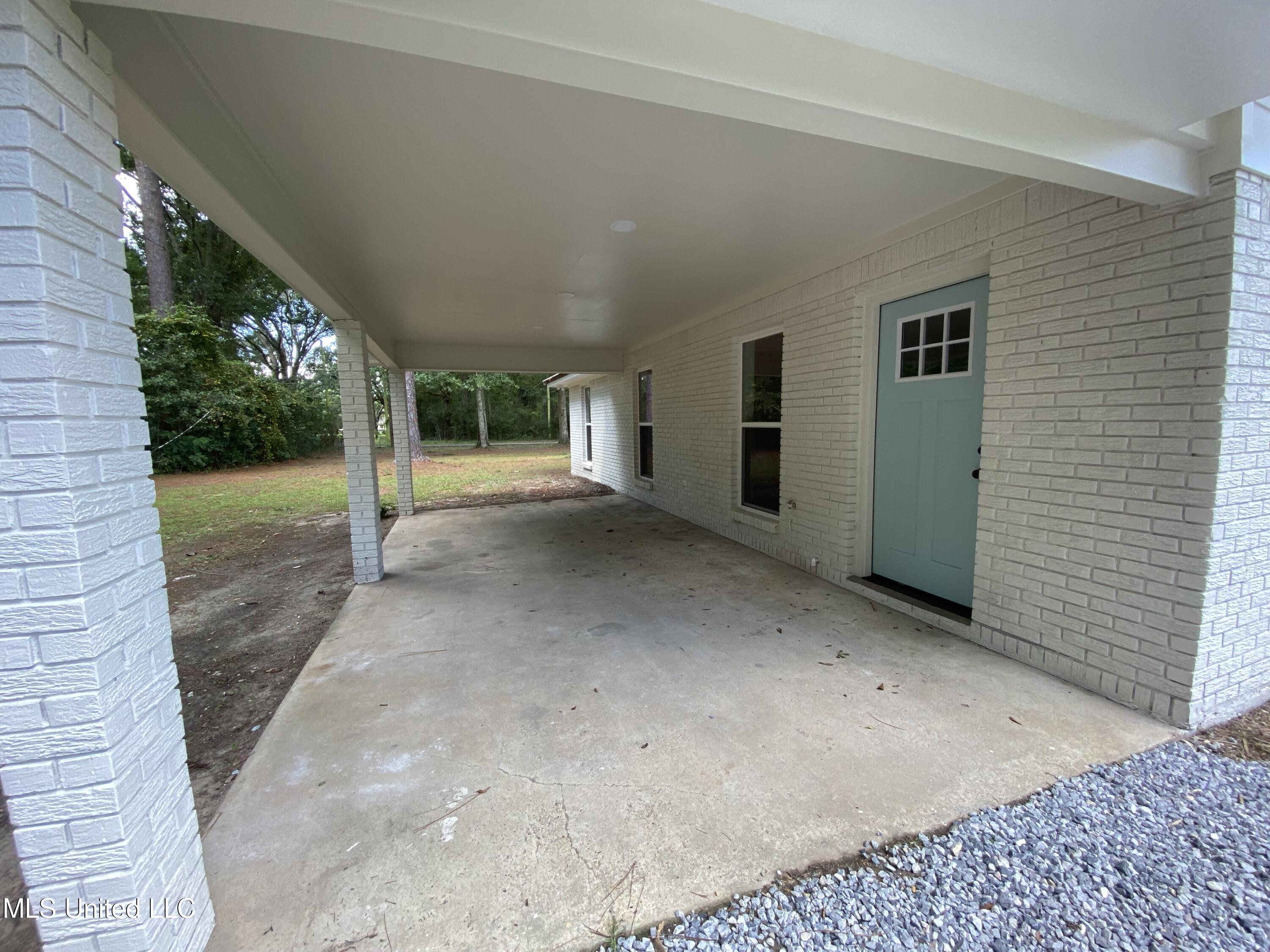 22217 Jones Lane Moss Point, MS 39562 - Photo 12 of 61 IMG_3613