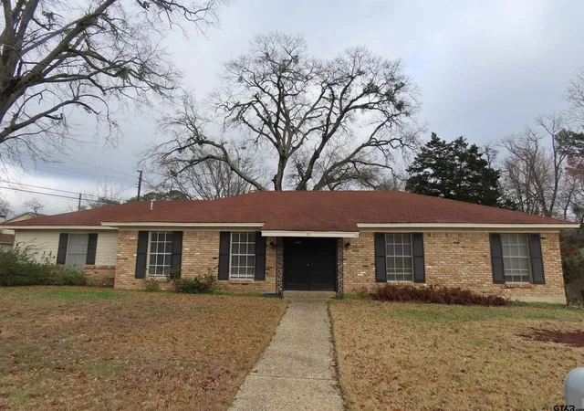 $2,050 | 3800 Brookwood Drive, Tyler, TX 75701