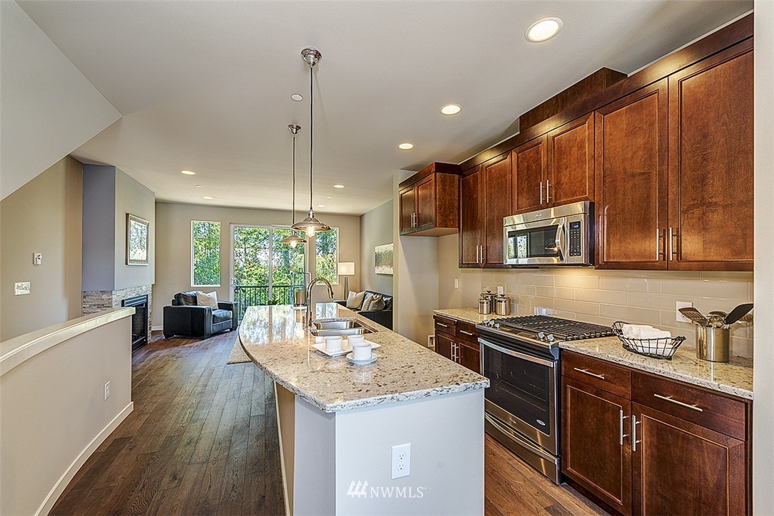 363 Vashon Court Northeast, Unit LOT19 Renton, WA 98059 - Photo 5 of 15
