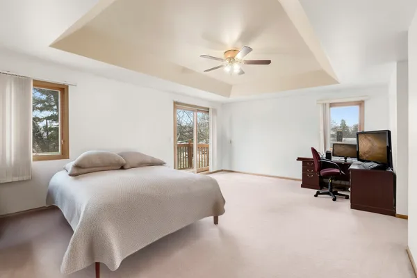 $910,000 | 1007 Wildwood Lane, Mount Prospect, IL 60056