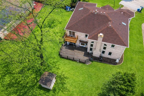 $910,000 | 1007 Wildwood Lane, Mount Prospect, IL 60056