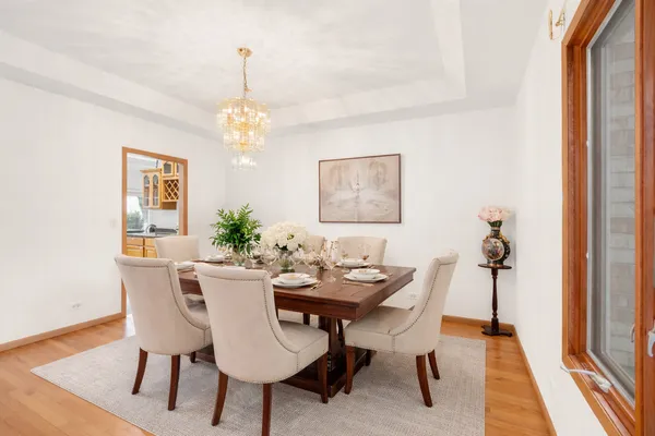$910,000 | 1007 Wildwood Lane, Mount Prospect, IL 60056