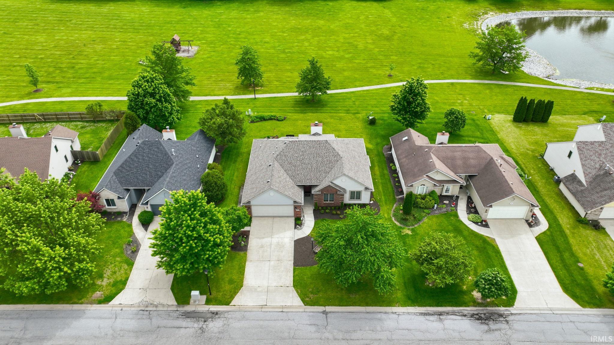 921 Autumn Ridge Lane Fort Wayne, IN 46804 - Photo 5 of 36 Gallery Image 5
