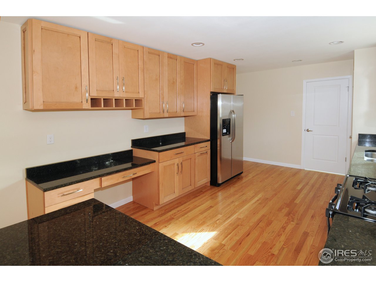 7428 Mt Sherman Road Longmont, CO 80503 - Photo 6 of 25 New stainless steel applicances