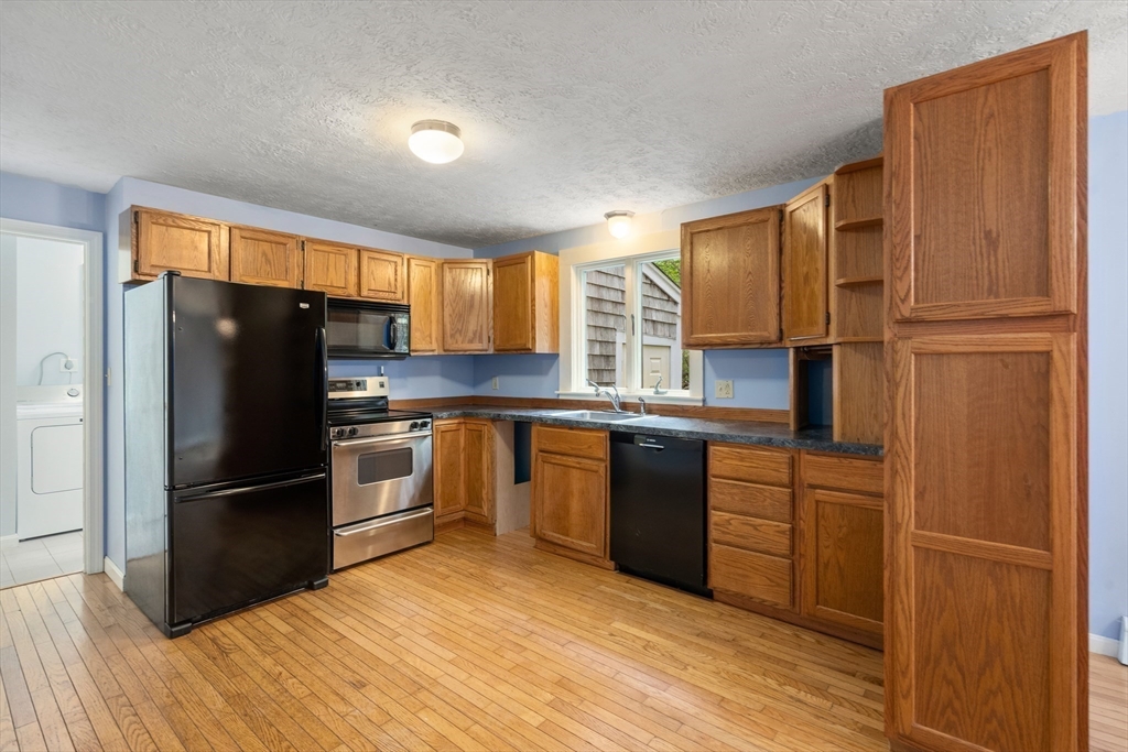 1550 State Road Plymouth, MA 02360 - Photo 8 of 27 Gallery Image 8