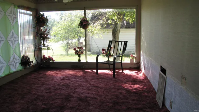 $59,500 | 1003 North Main Street, Winslow, IN 47598