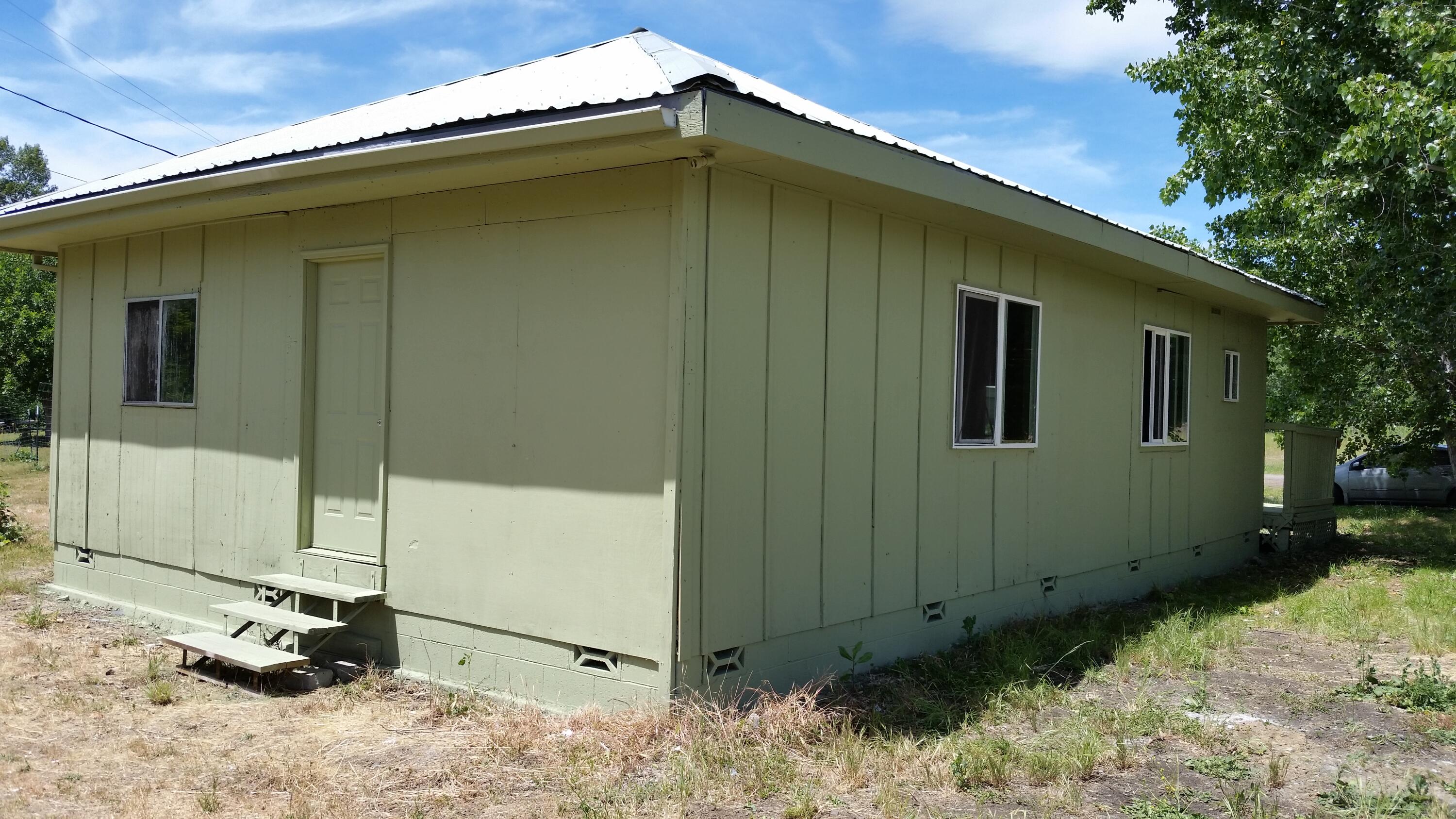 901 Riley Road Eagle Point, OR 97524 - Photo 43 of 46 901 Riley Road-Rear & Side View