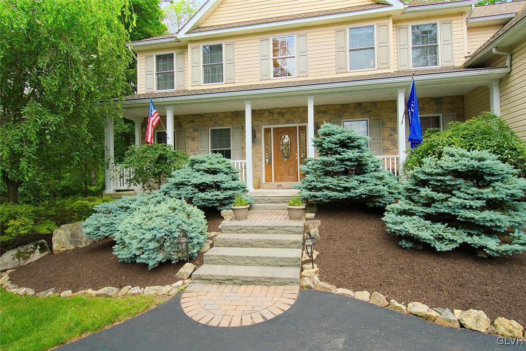 820 Texas Road Easton, PA 18042 - Photo 2 of 41 front view of a house
