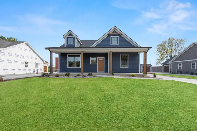 $595,000 | 752 Kennedy Street, Sauk City, WI 53583