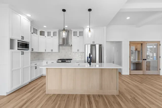 $595,000 | 752 Kennedy Street, Sauk City, WI 53583