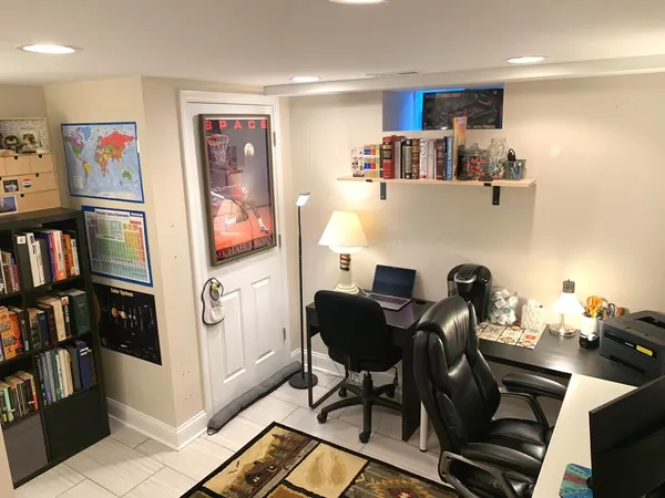 $3,500 | 8717 Karlov Avenue, Skokie, IL 60076