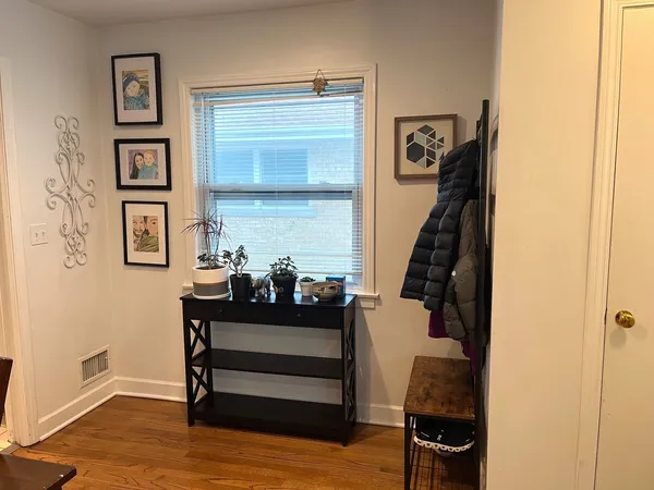 $3,500 | 8717 Karlov Avenue, Skokie, IL 60076