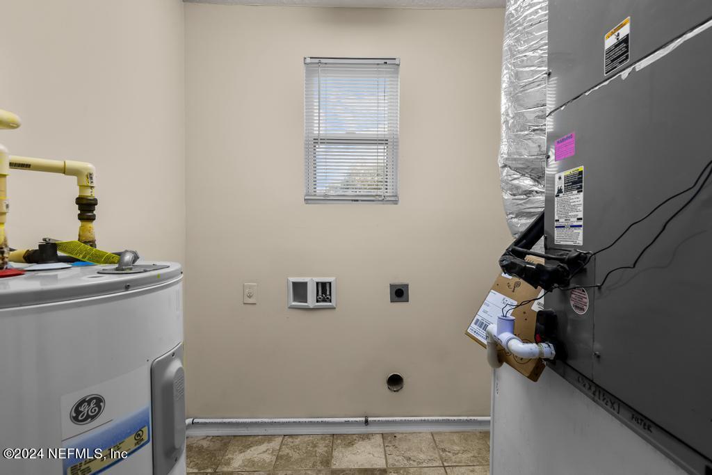 11258 Irma Road Jacksonville, FL 32218 - Photo 21 of 36 Laundry Room