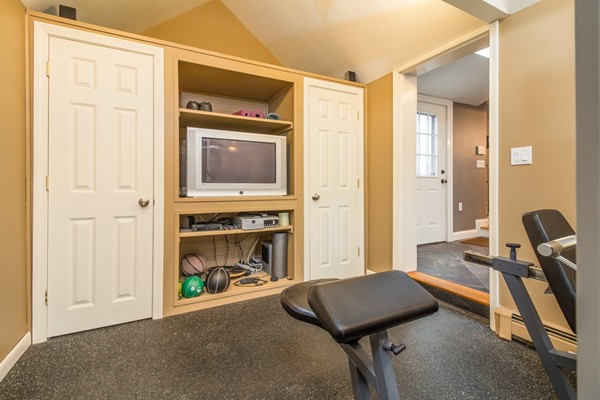 19 Morley Road Quincy, MA 02170 - Photo 12 of 28 Gallery Image 12