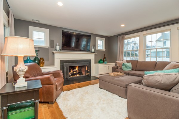 19 Morley Road Quincy, MA 02170 - Photo 4 of 28 Gallery Image 4