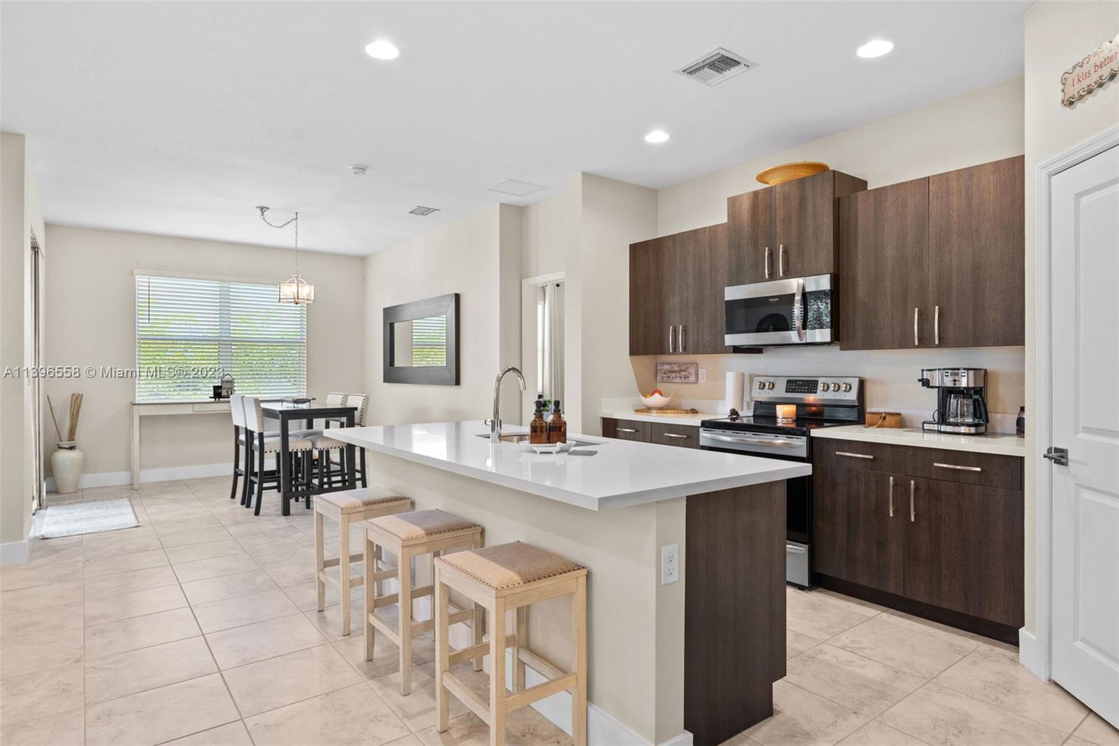 27545 Southwest 133rd Path Homestead, FL 33032 - Photo 14 of 38 Gallery Image 14