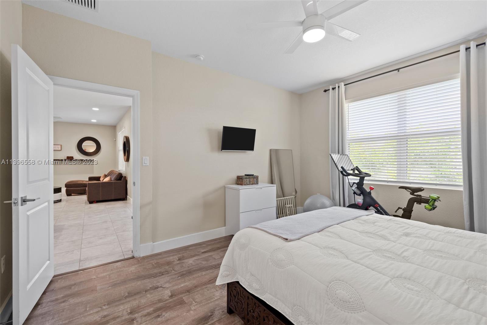 27545 Southwest 133rd Path Homestead, FL 33032 - Photo 23 of 38 Gallery Image 23