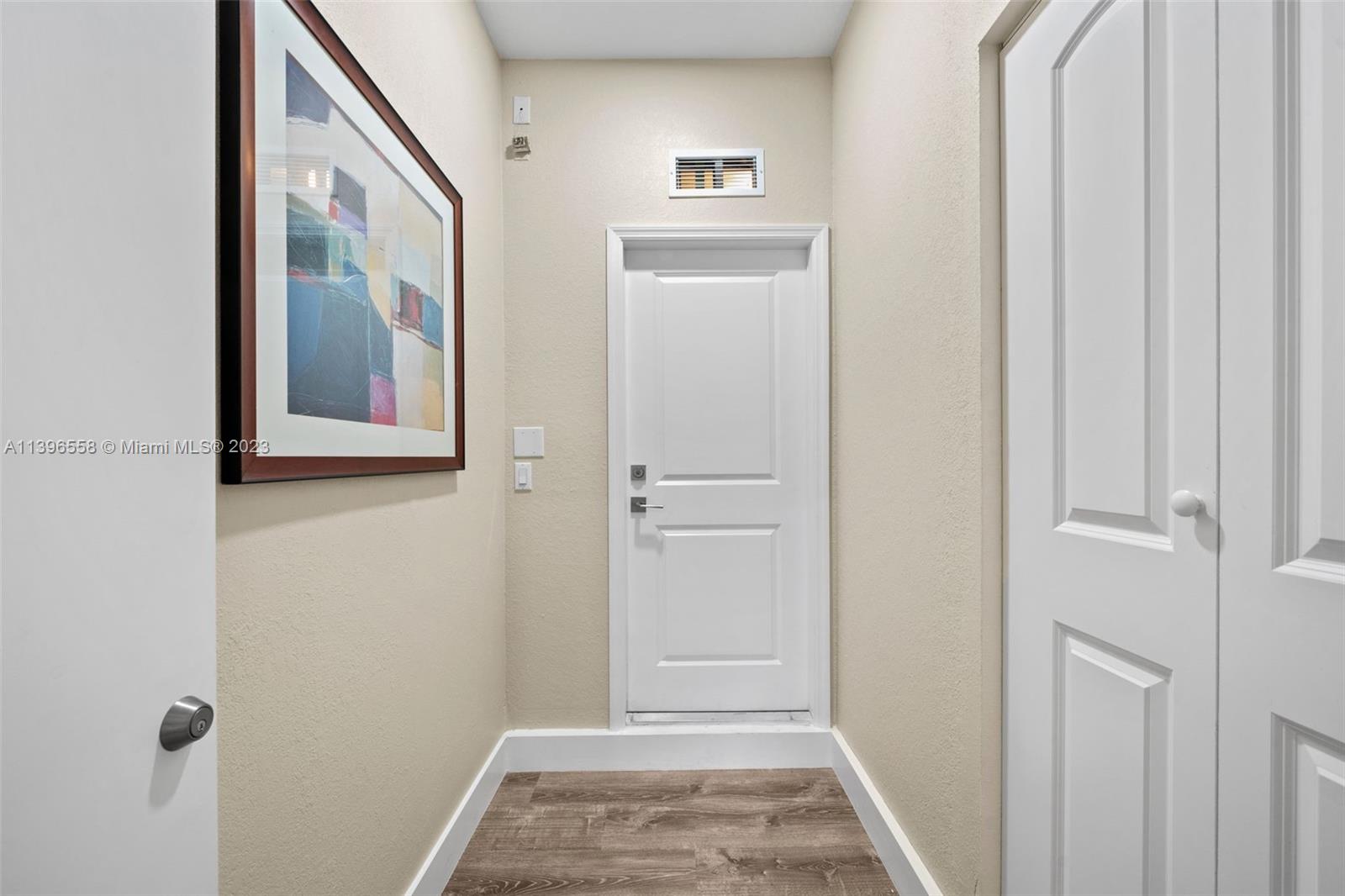 27545 Southwest 133rd Path Homestead, FL 33032 - Photo 4 of 38 Gallery Image 4