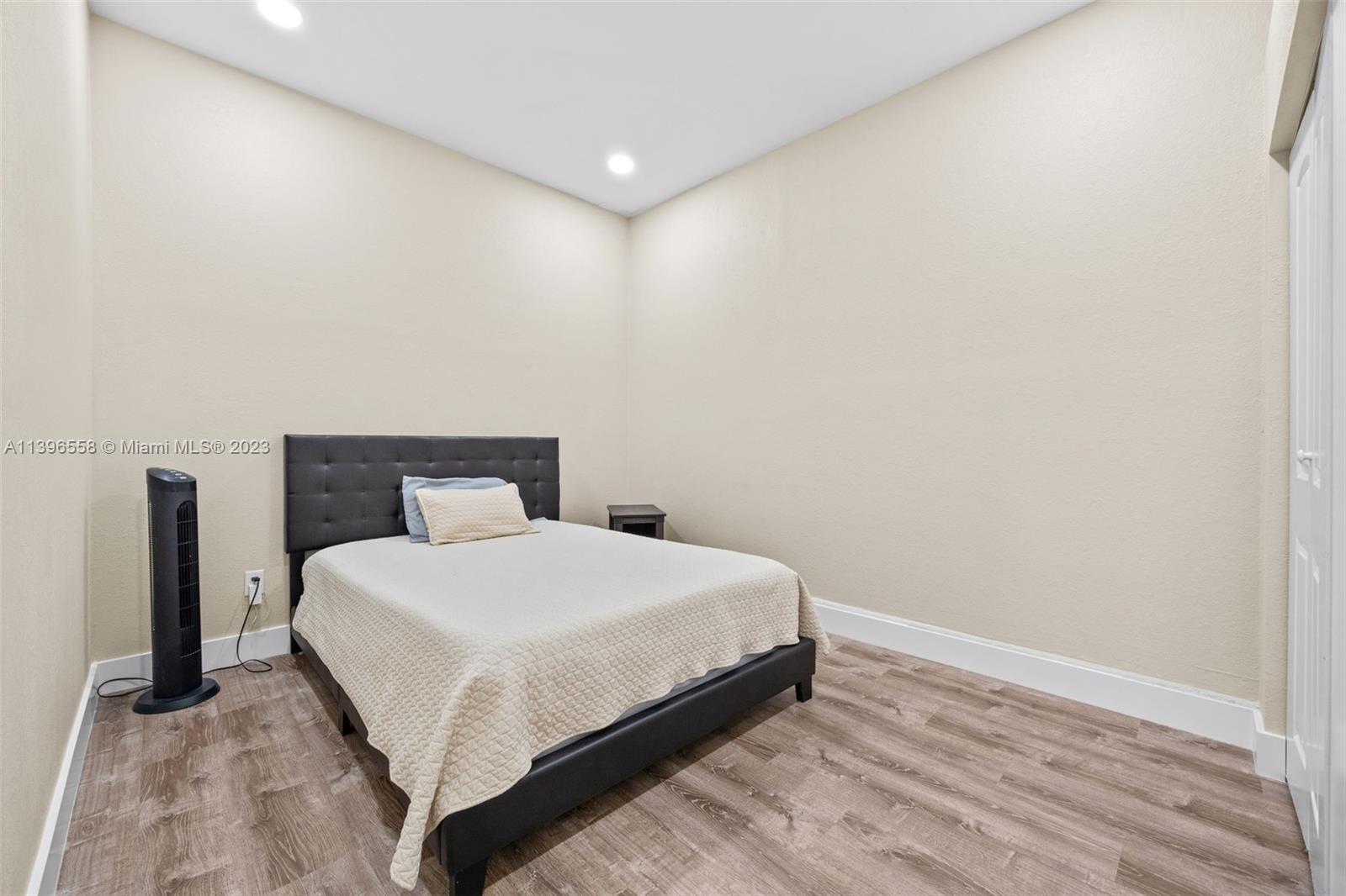 27545 Southwest 133rd Path Homestead, FL 33032 - Photo 8 of 38 Gallery Image 8