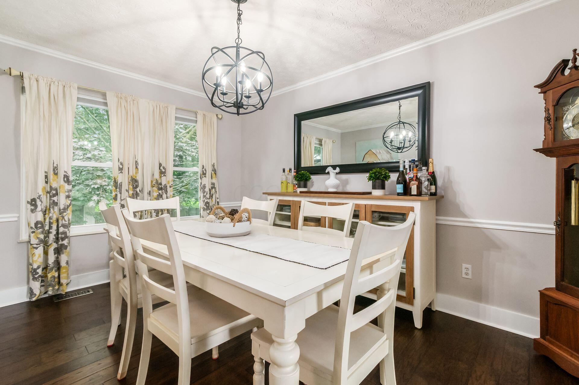 2881 Bohlen Drive Hilliard, OH 43026 - Photo 13 of 56 Formal Dining Room - 13'6" x 9'10"