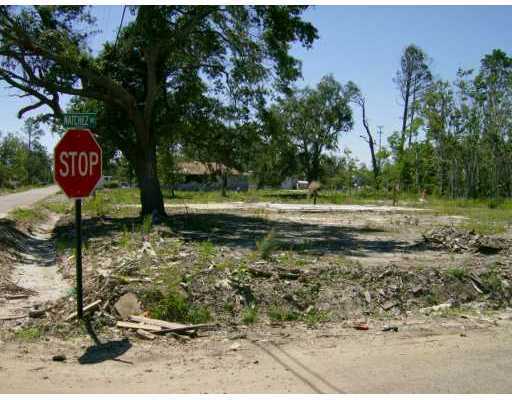 6725 Natchez Road Biloxi, MS 39532 - Photo 1 of 4 Primary Photo