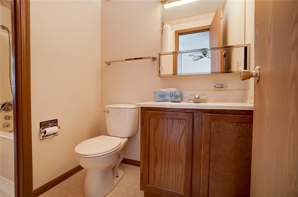 4542 Ridgewood Road East, Unit 4542 Springfield, OH 45503 - Photo 13 of 19