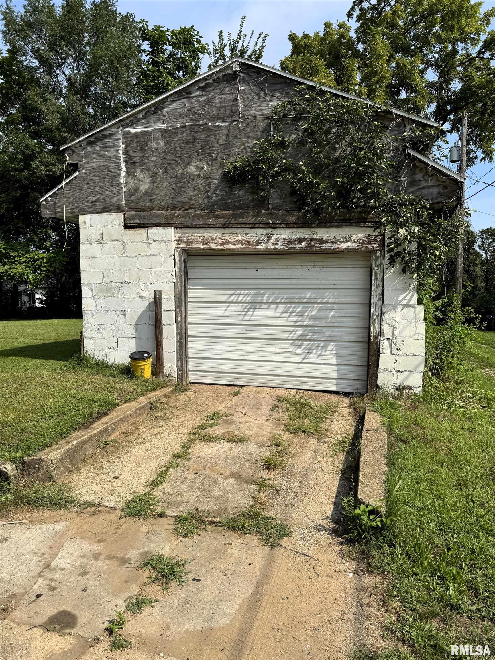 827 South 10th Street Havana, IL 62644 - Photo 4 of 26