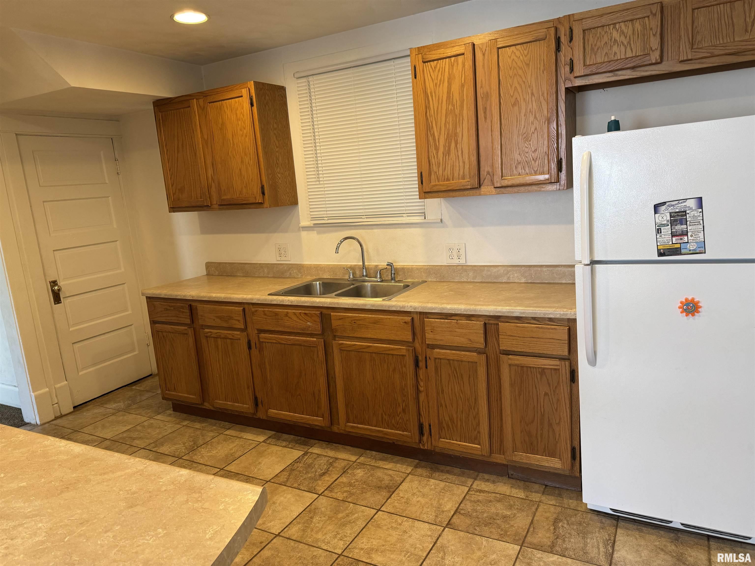 827 South 10th Street Havana, IL 62644 - Photo 5 of 26