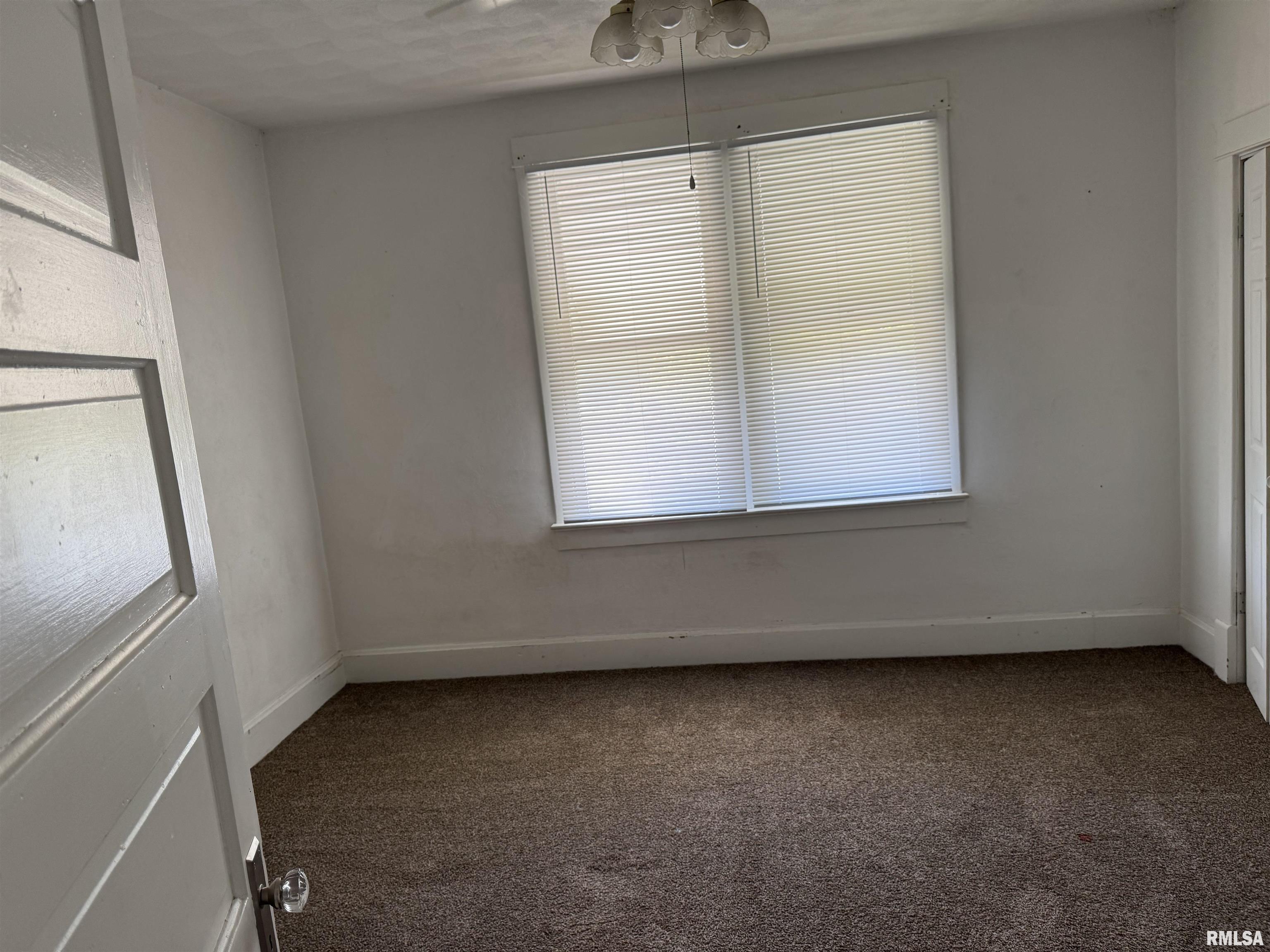 827 South 10th Street Havana, IL 62644 - Photo 8 of 26