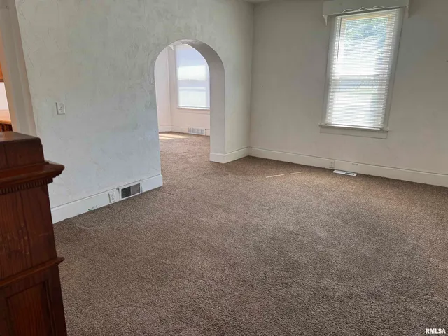 $67,000 | 827 South 10th Street, Havana, IL 62644