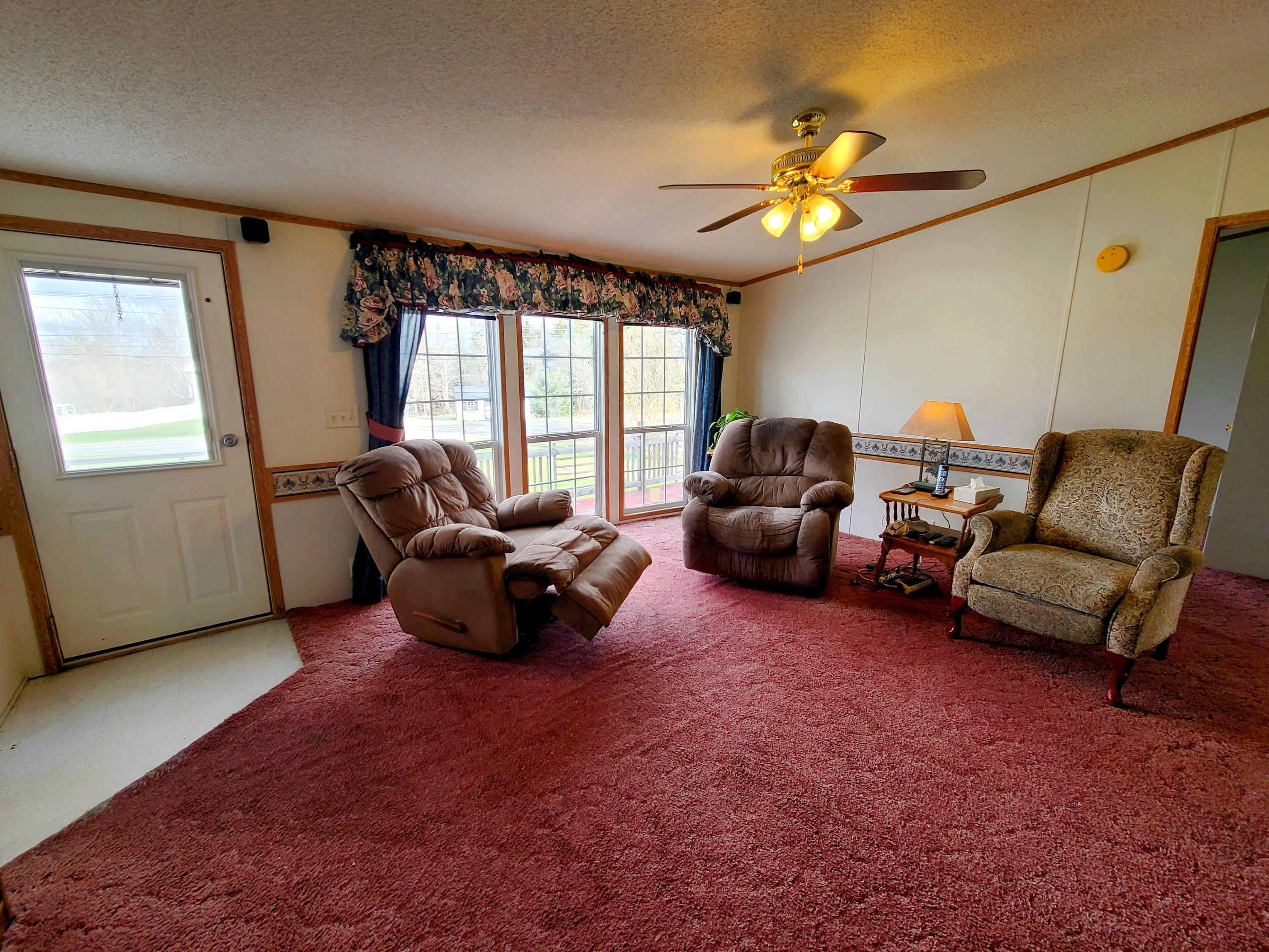 151 West Franklin Road Franklin, ME 04634 - Photo 9 of 26 Living Room