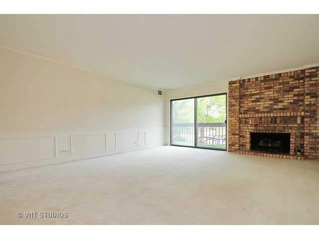 1831 Mission Hills Road, Unit 108 Northbrook, IL 60062 - Photo 2 of 10