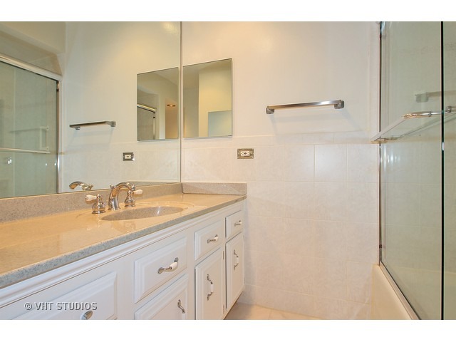 1831 Mission Hills Road, Unit 108 Northbrook, IL 60062 - Photo 8 of 10