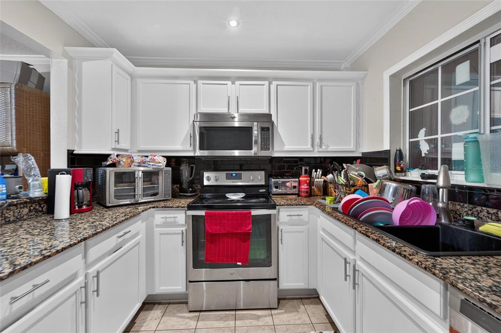 10818 Brickside Court Riverview, FL 33579 - Photo 16 of 46