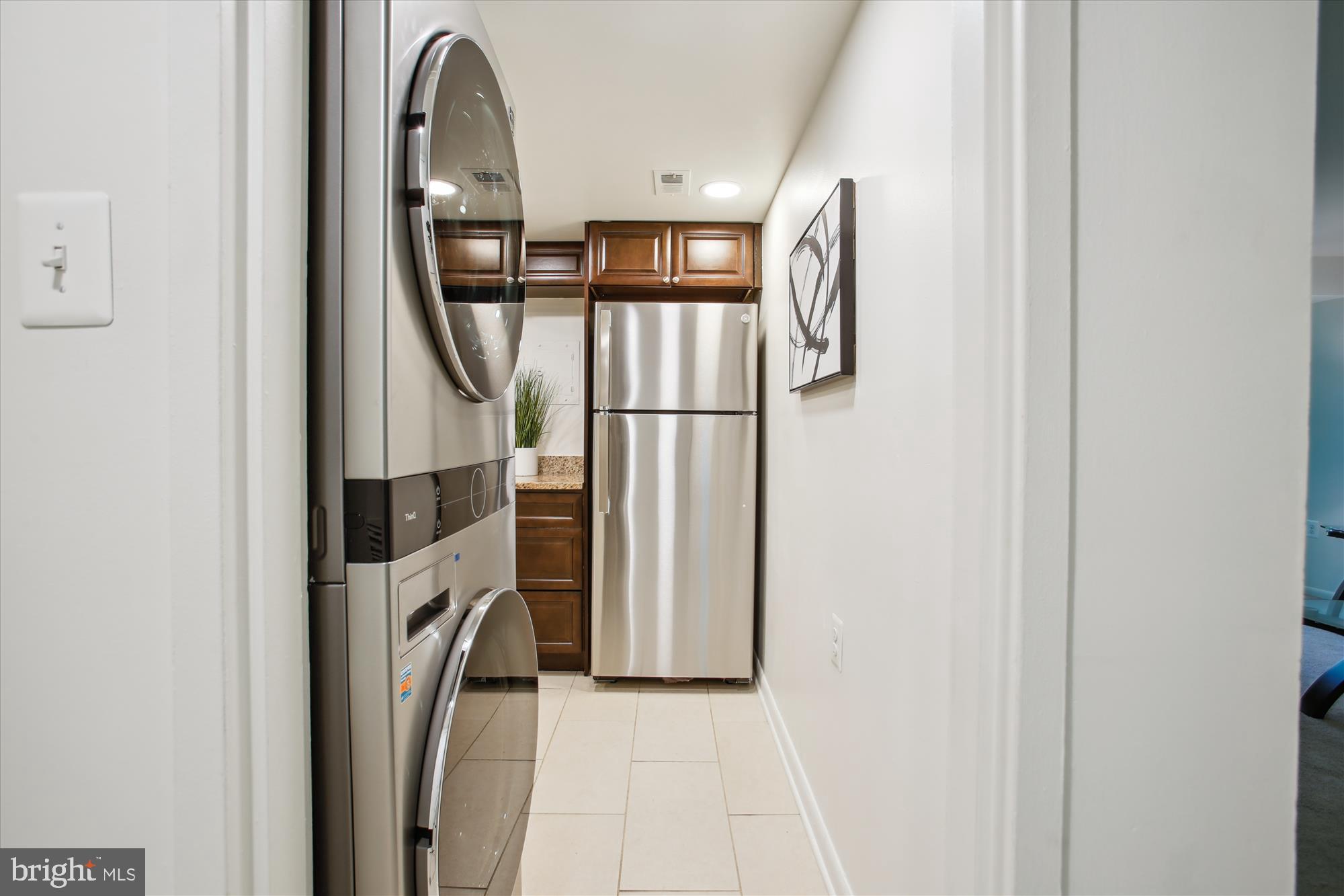 1408 Northgate Square, Unit 12B Reston, VA 20190 - Photo 13 of 31 In-Unit Washer Dryer