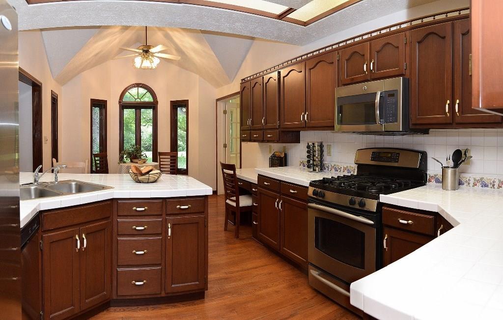 7938 Allisonville Road Indianapolis, IN 46250 - Photo 14 of 32 Gallery Image 14