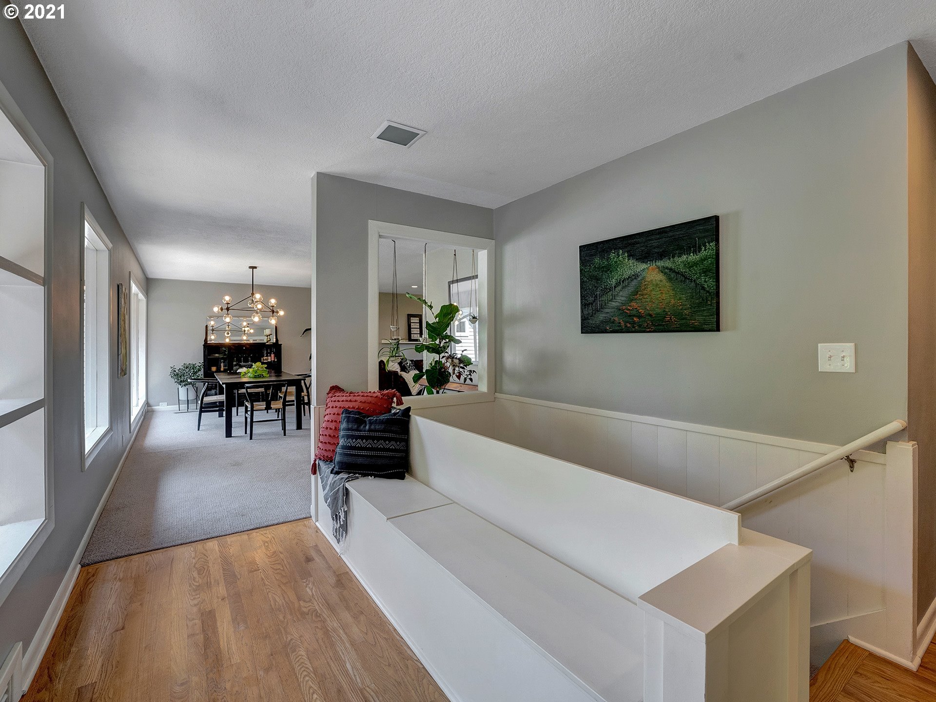3325 Southwest Ridgewood Avenue Portland, OR 97225 - Photo 7 of 31 Gallery Image 7